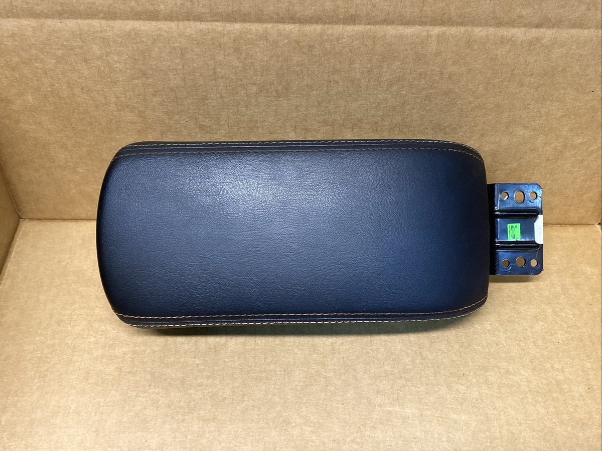 2017 2024 Jeep Compass Center Console Lid Cover Arm Rest Armrest Black2