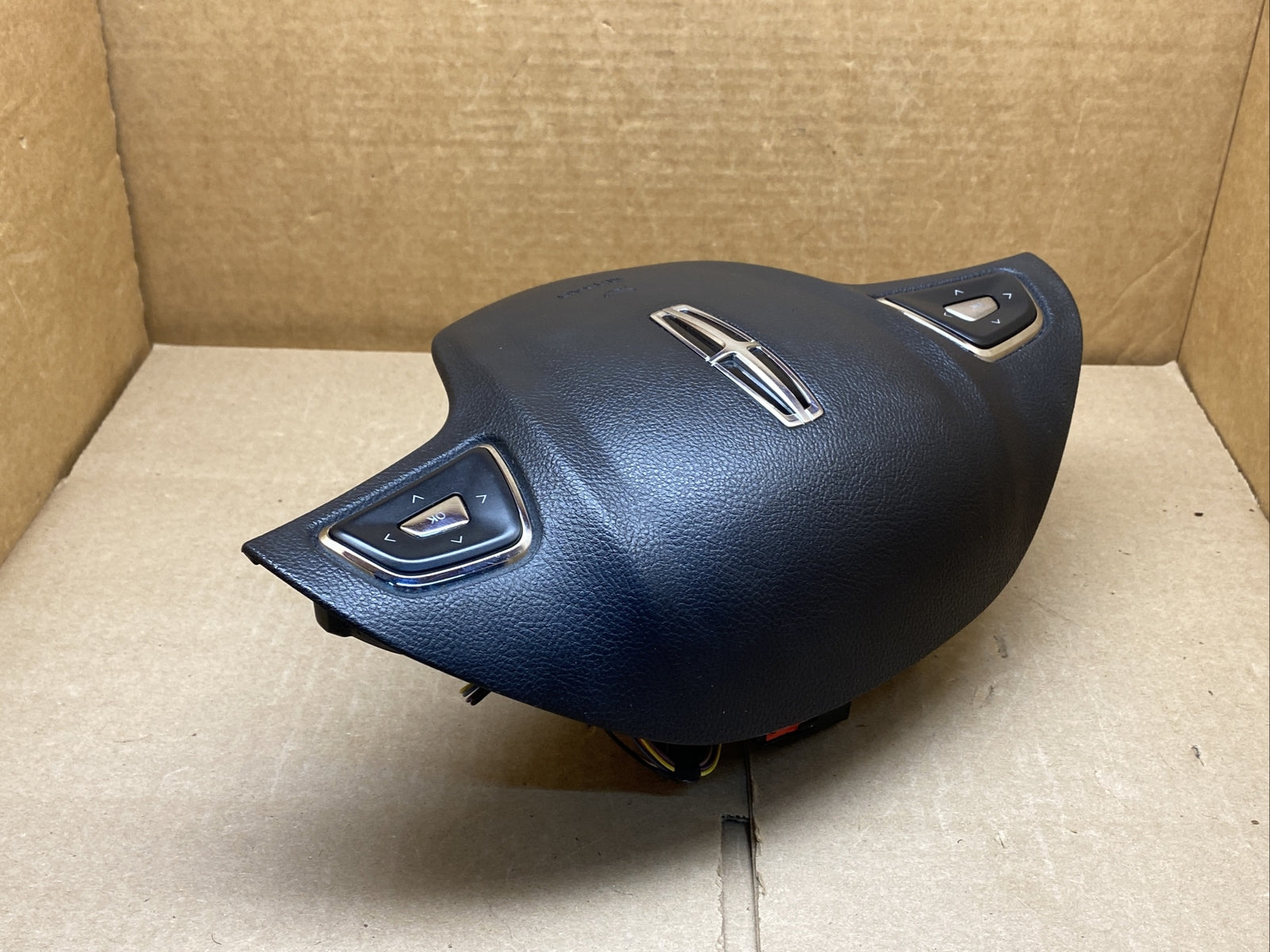 2013 2014 Lincoln MKZ Front Left Driver Side Steering Wheel Air Bag Airbag6