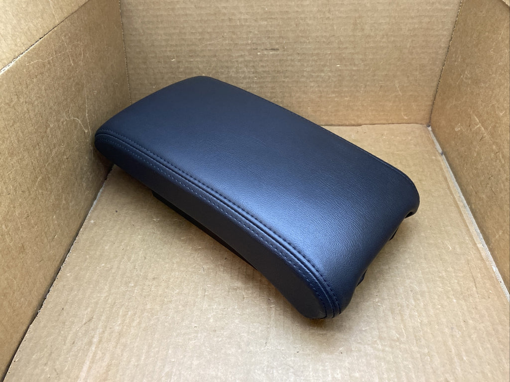2008 2012 Chevrolet Malibu Center Console Lid Arm Rest Armrest Cover Black OEM0