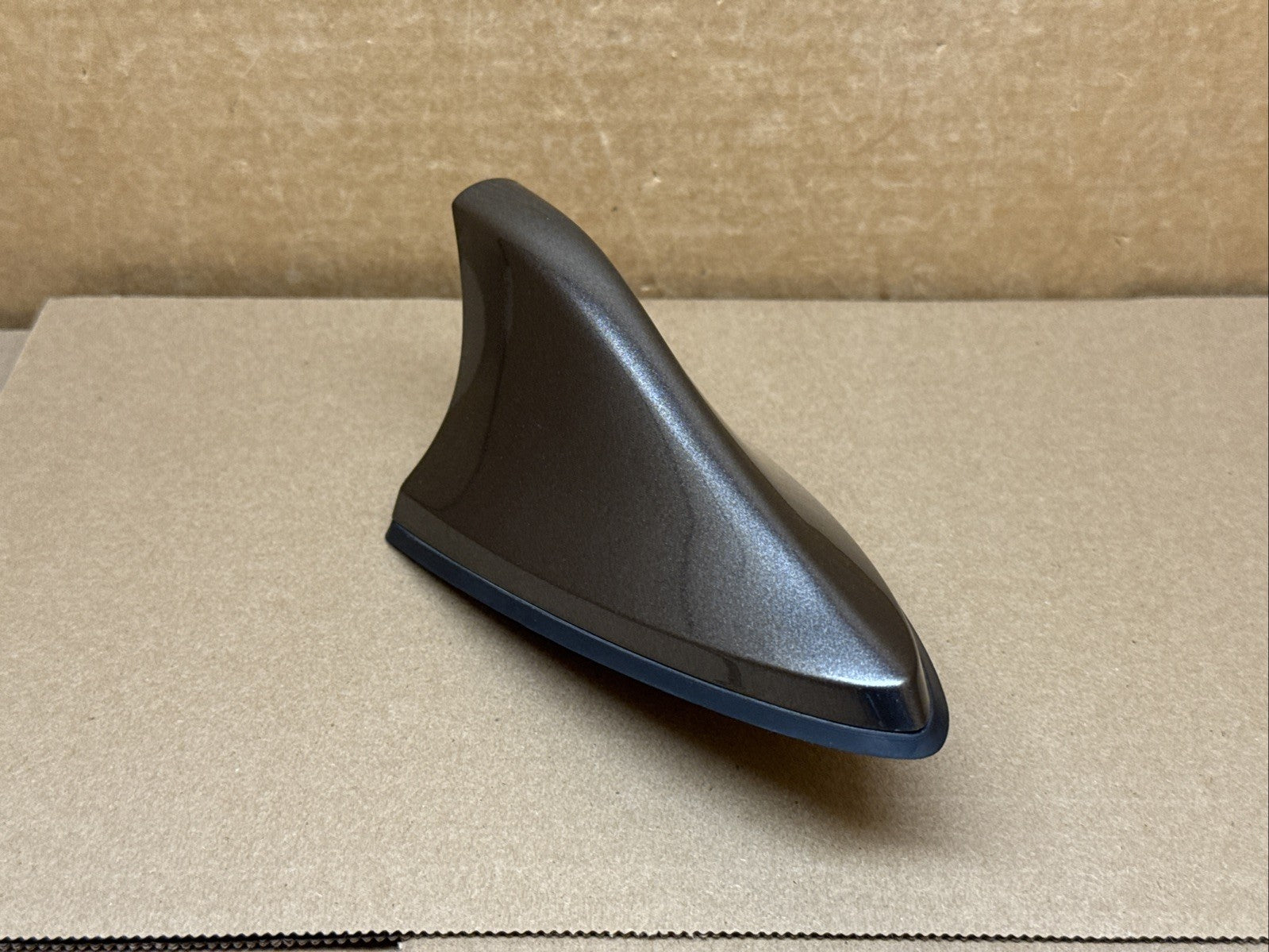 2014 2016 Kia Forte Shark Fin Antenna Assembly Metallic Bronze 96210 A7100K3N2