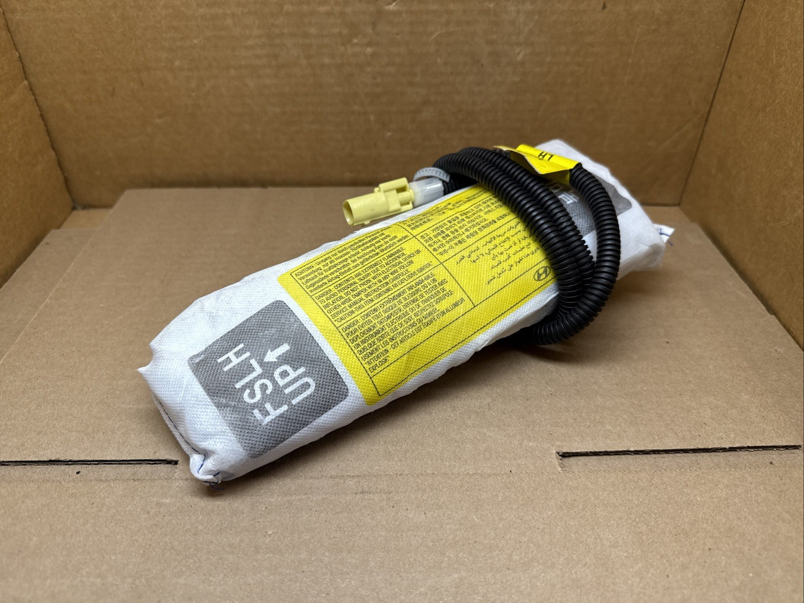 2011 2017 Hyundai Veloster Front Left Side Driver Seat Air Bag Airbag 889102V6002