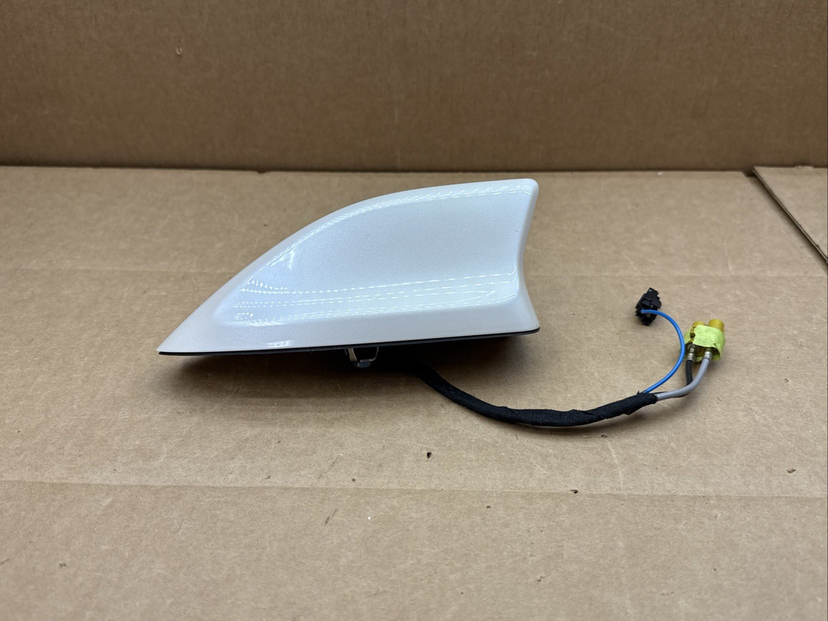 2015-2018 Ford Edge Roof Radio Antenna Shark Fin UG White FT4T-19G461-AB59VJ3