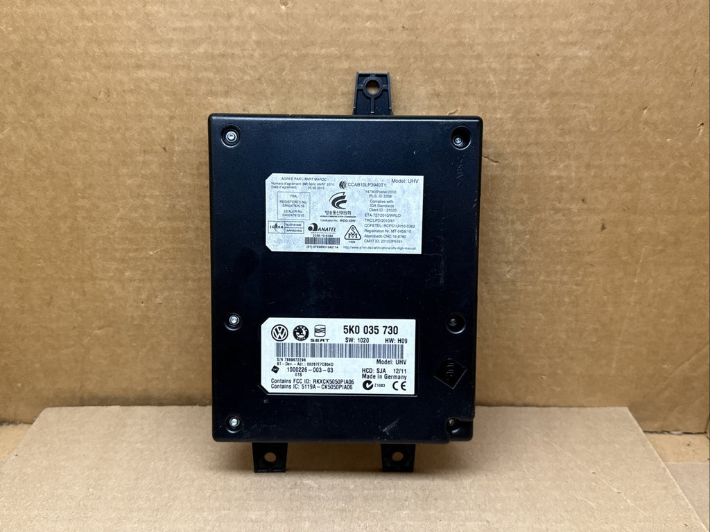 VW Jetta Golf GTI Passat Bluetooth Interface Control Module 5K0 035 730 OEM0