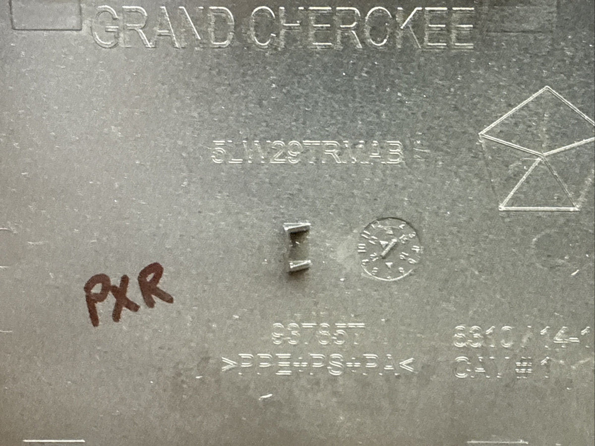 2014 2020 Grand Cherokee Gas Tank Filler Door Lid Cover Scratched PXR Black8