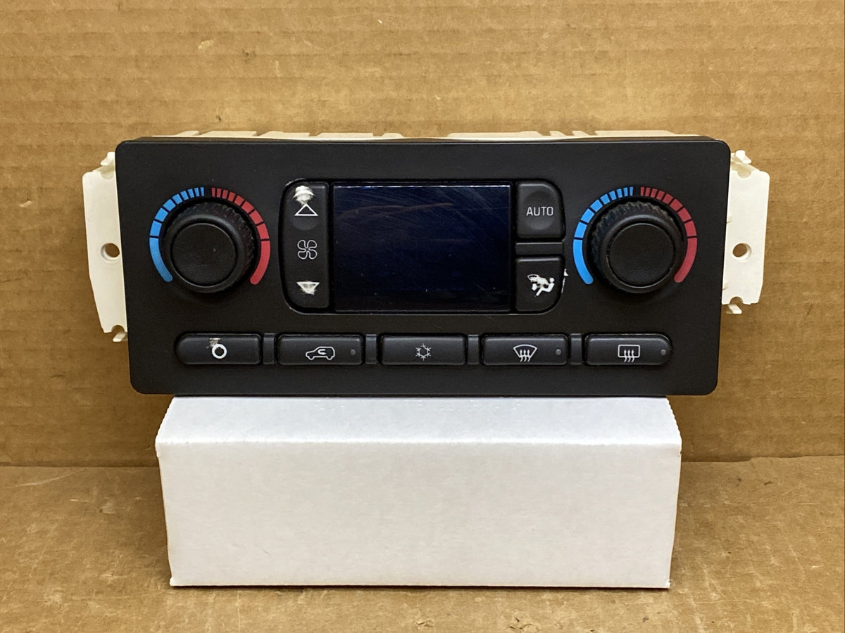 05 06 Tahoe Yukon Escalade Digital Climate Temp Temperature Control OEM 158558484