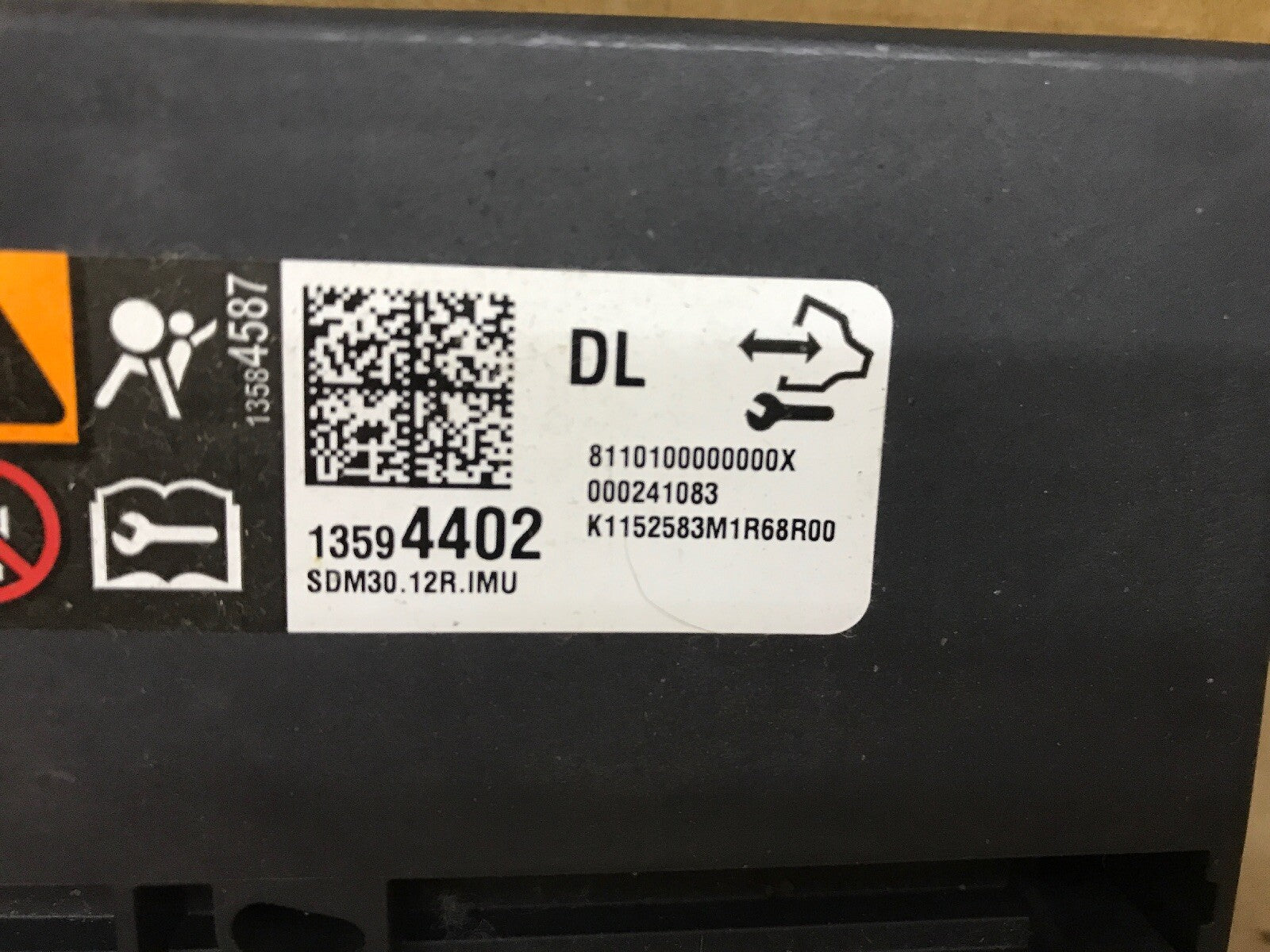14 16 Silverado 1500 SRS Air Bag Airbag Restraint Control Module Unit 135944021