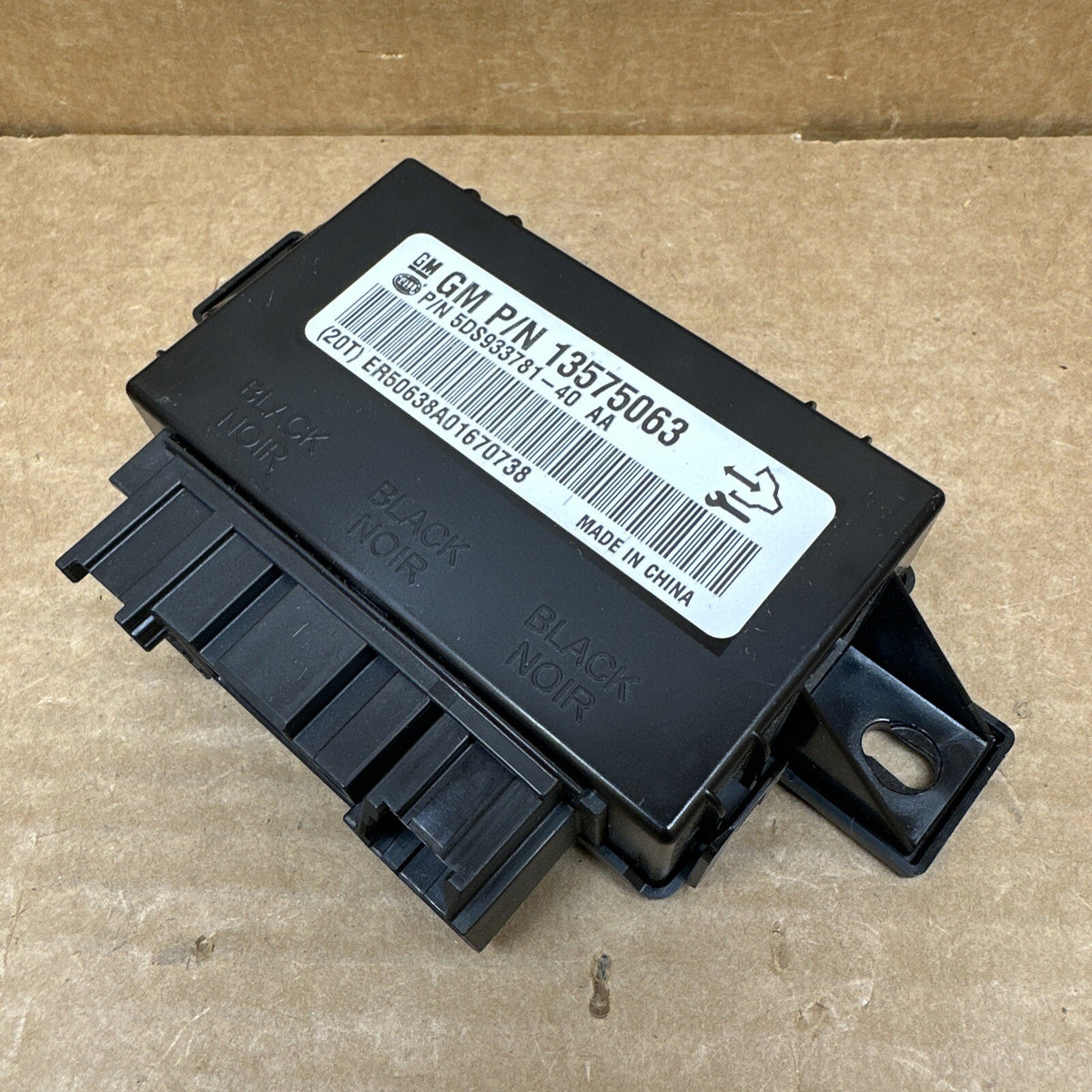 2011 2014 Chevy Cruze Front Heated Seat Control Module 135750636