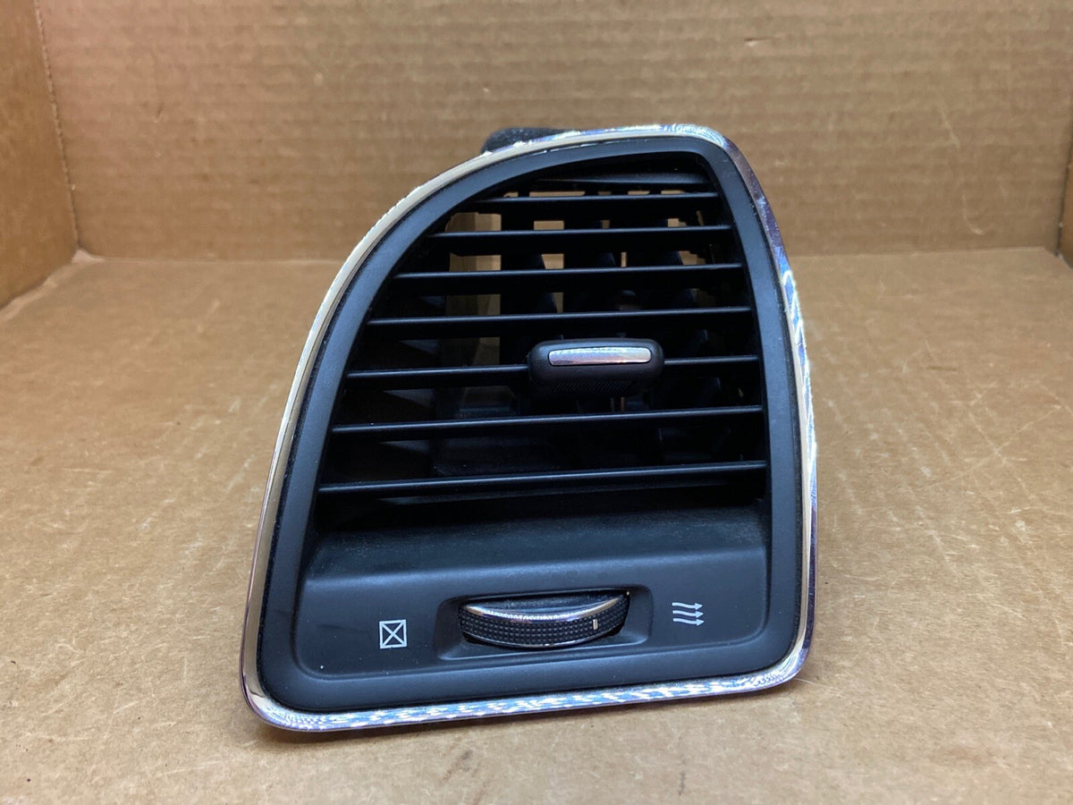 11 20 Town Country Grand Caravan Front Passenger Right Side Dash Air Vent Chrome1