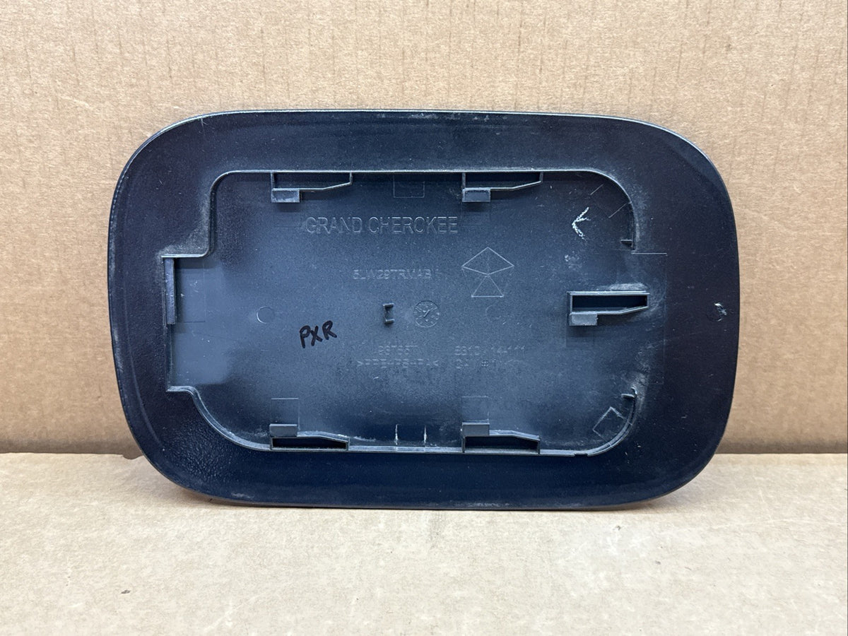 2014 2020 Grand Cherokee Gas Tank Filler Door Lid Cover Scratched PXR Black7