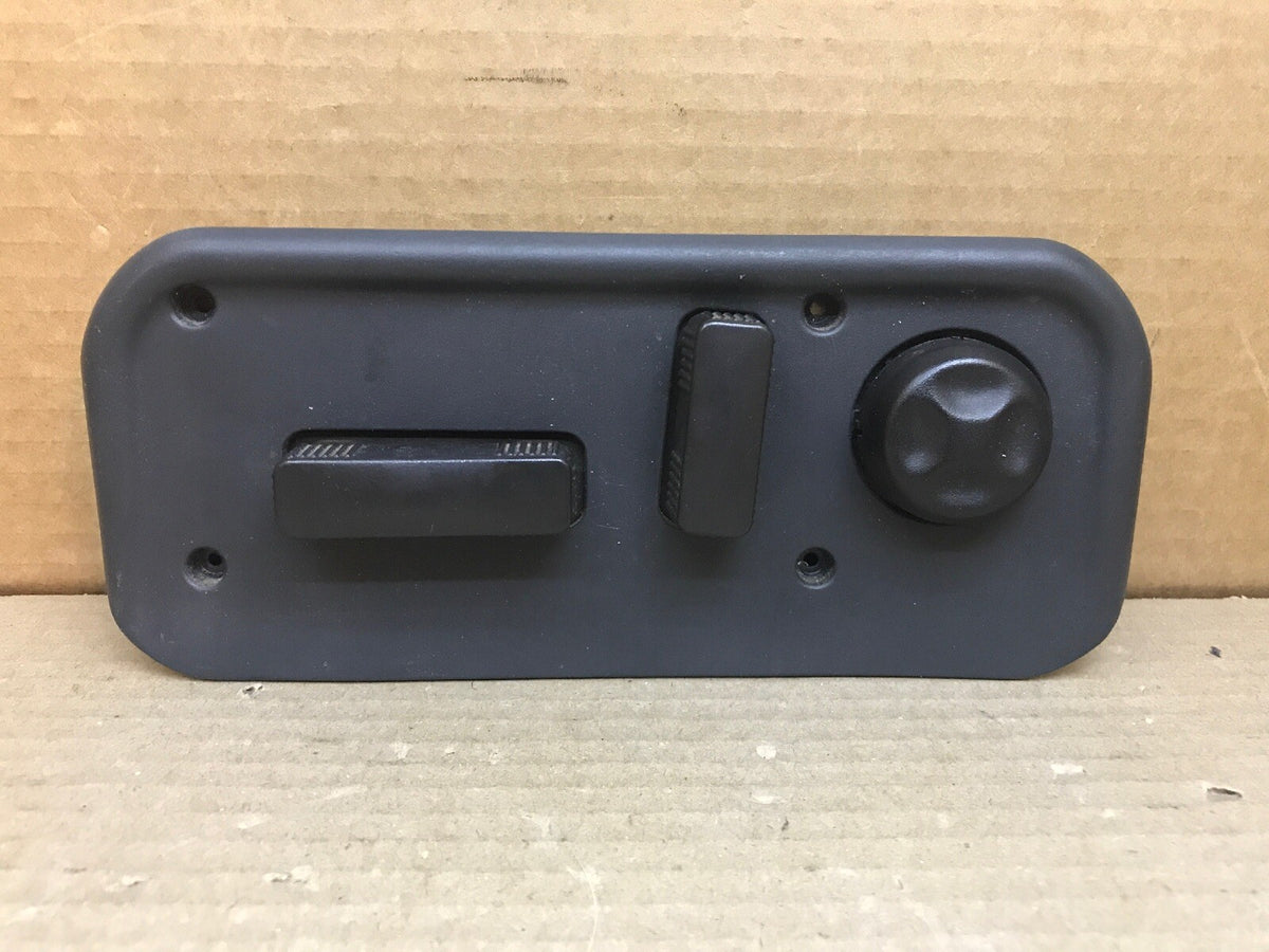 00 02 CHEVY SUBURBAN TAHOE SILVERADO 8 WAY DRIVER SEAT SWITCH 12450166 BLACK0
