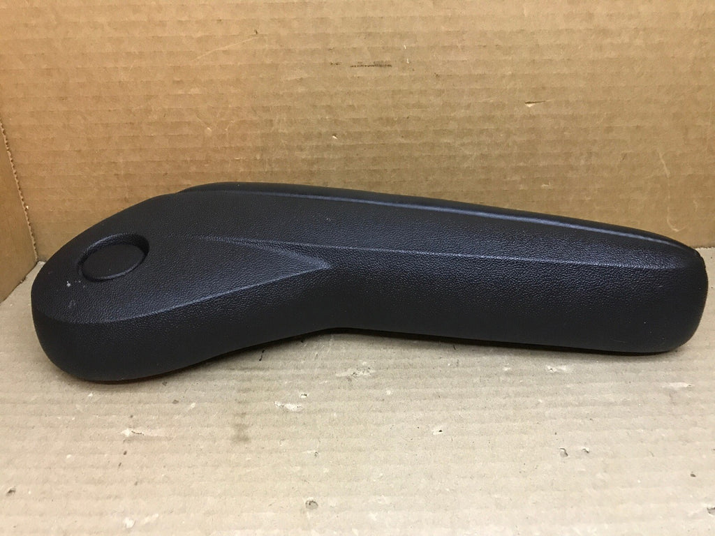2011 2016 GRAND CARAVAN TOWN & COUNTRY ARMREST FRONT LEFT DRIVER BLACK ARM REST5