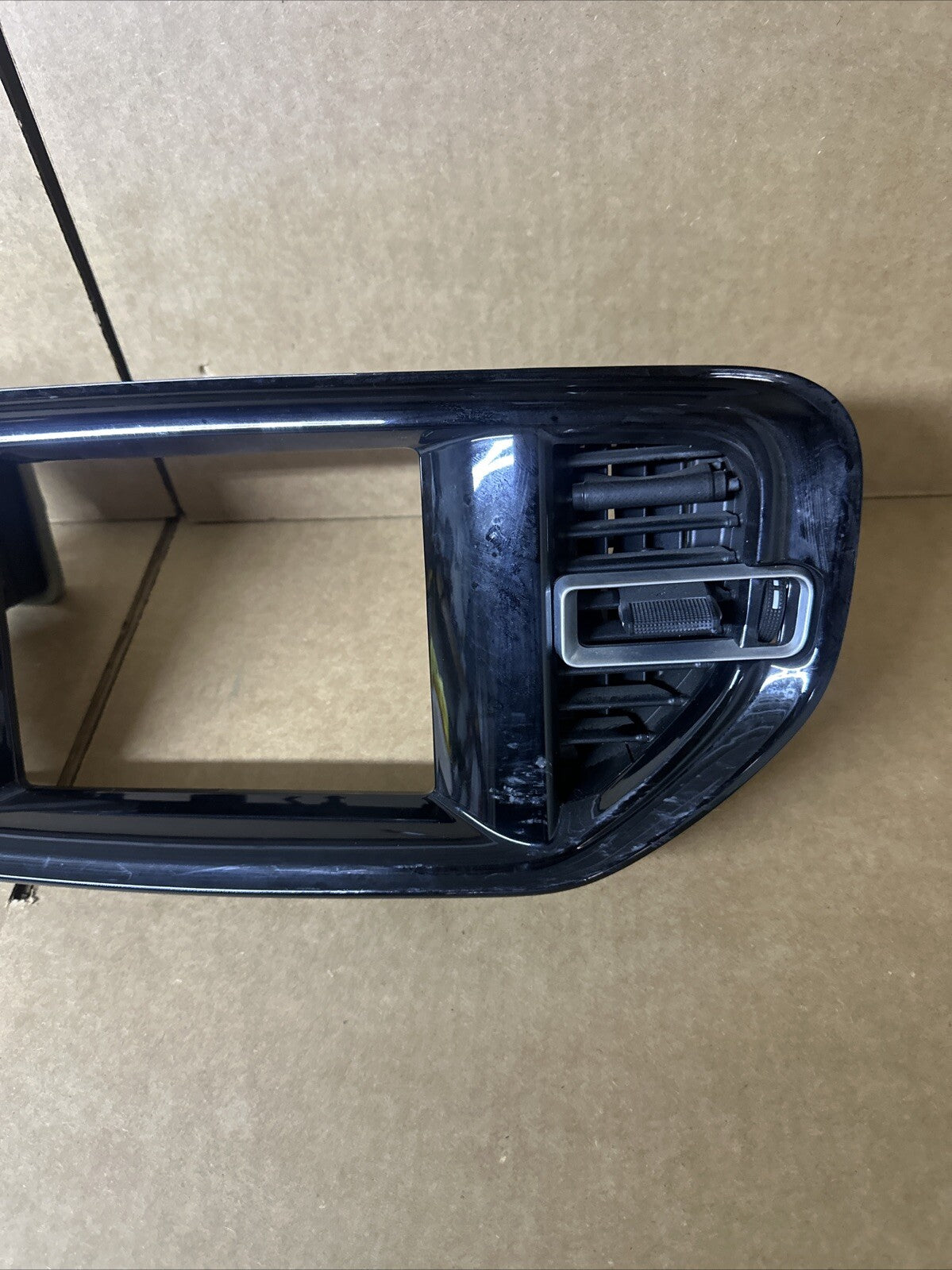 2021 DODGE DURANGO OEM FRONT DASHBOARD PANEL COVER BEZEL W/ VENTS3