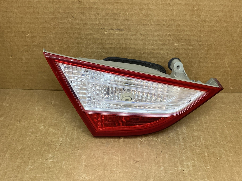 2011 2014 Hyundai Sonata Decklid Inner Tail Light Taillight Left Driver Side OEM1