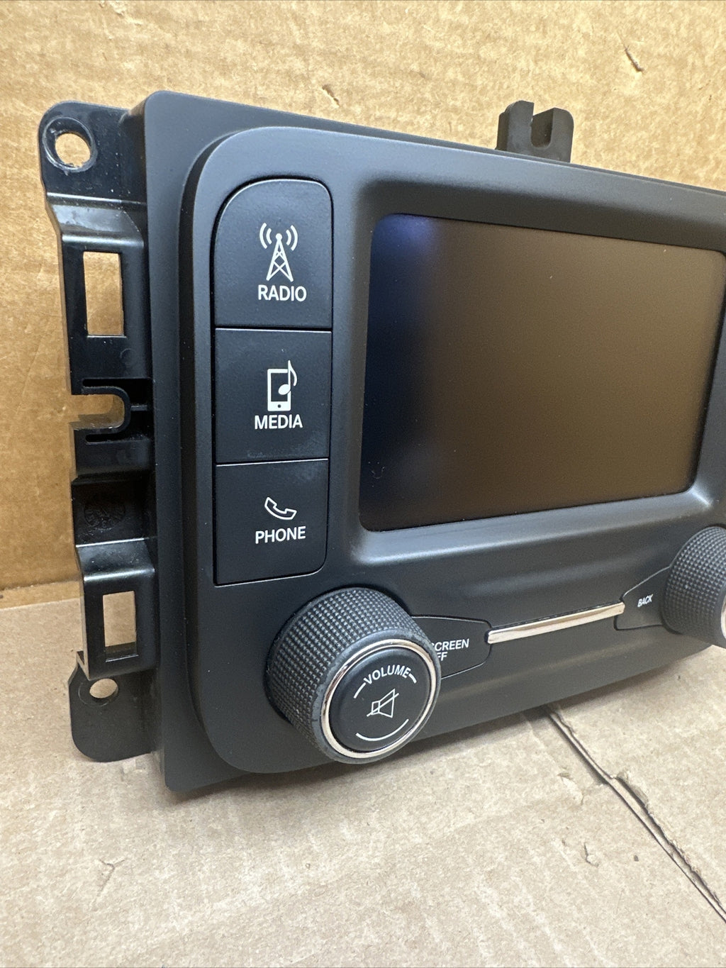 2015 Jeep Cherokee Radio Receiver Player Information Screen VP2 OEM P68237067AD1
