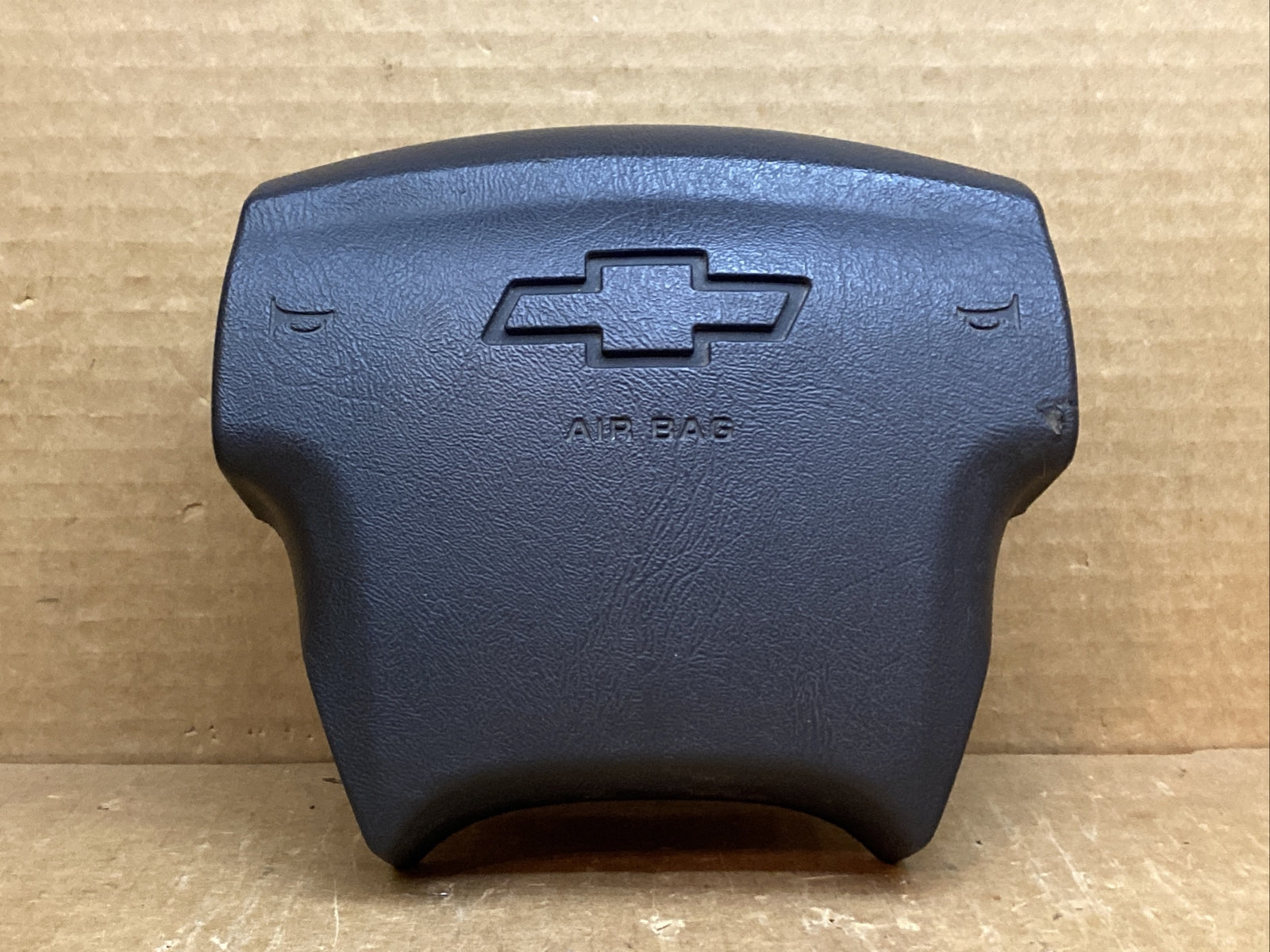 03 06 SILVERADO EXPRESS FRONT LEFT DRIVER STEERING WHEEL AIRBAG AIR BAG ONE PLUG2