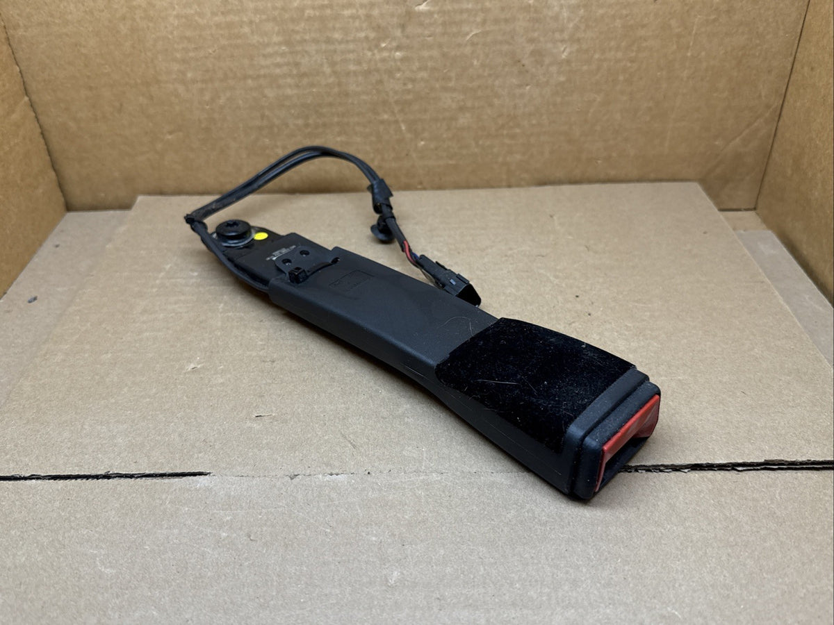 2017 2020 Ford Fusion Front Right Passenger Side Seat Belt Seatbelt Buckle Black2