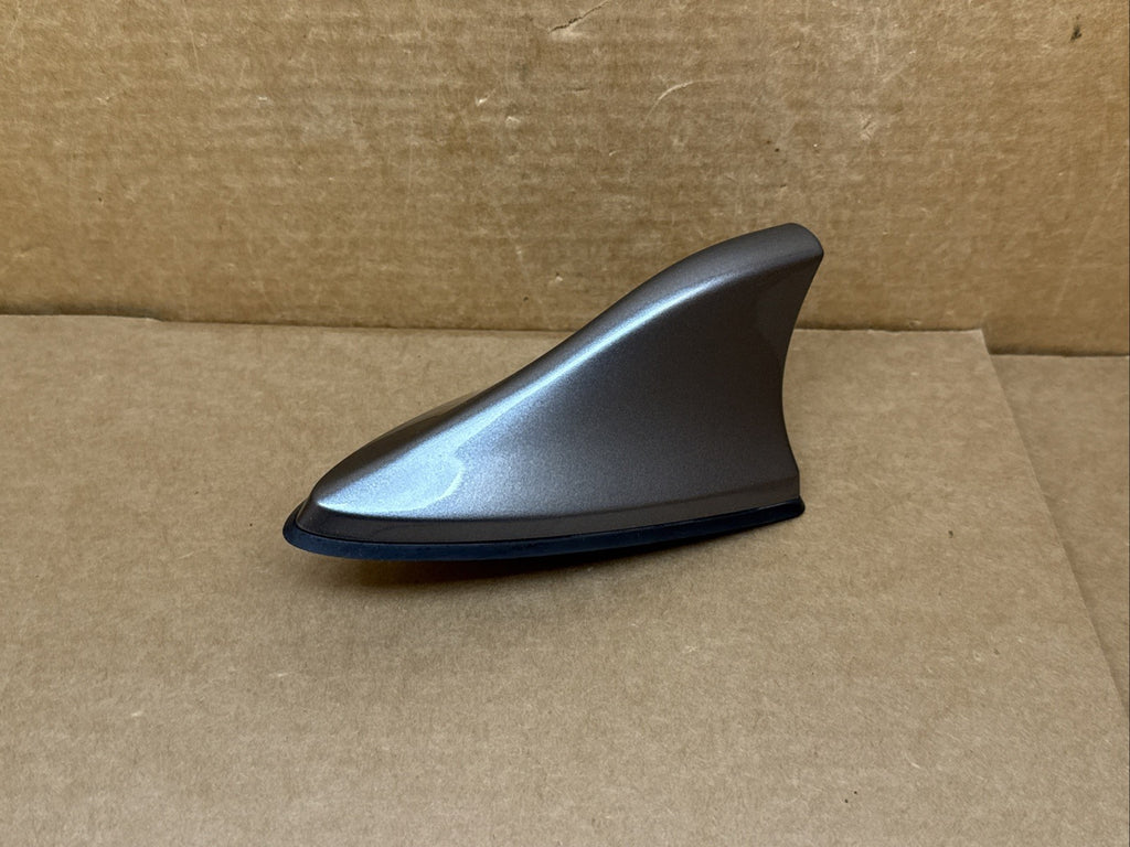 2014 2016 Kia Forte Shark Fin Radio Antenna Silver 96210 A7110MST MST1