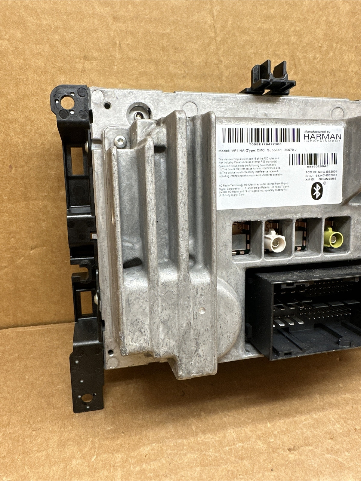Jeep Cherokee RAM GPS Navigation VP3 Radio 8.4 Display Screen OEM 68190260AE6