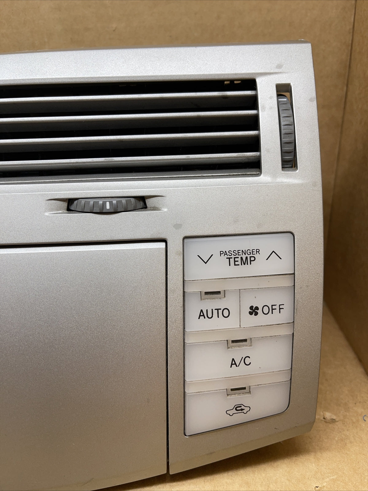 05 10 Toyota Avalon Radio Dual Zone Climate Control Bezel Dash Air Vents Trim3