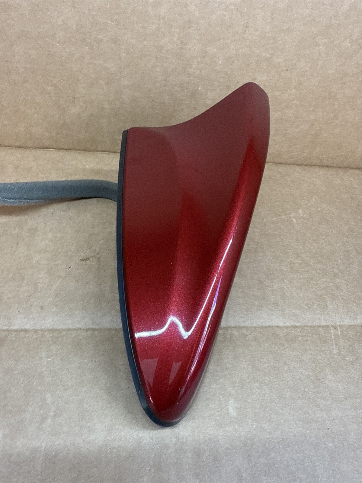 2016 2018 Kia Sorento Roof Radio Shark Fin Antenna Red OEM 96210 C61003