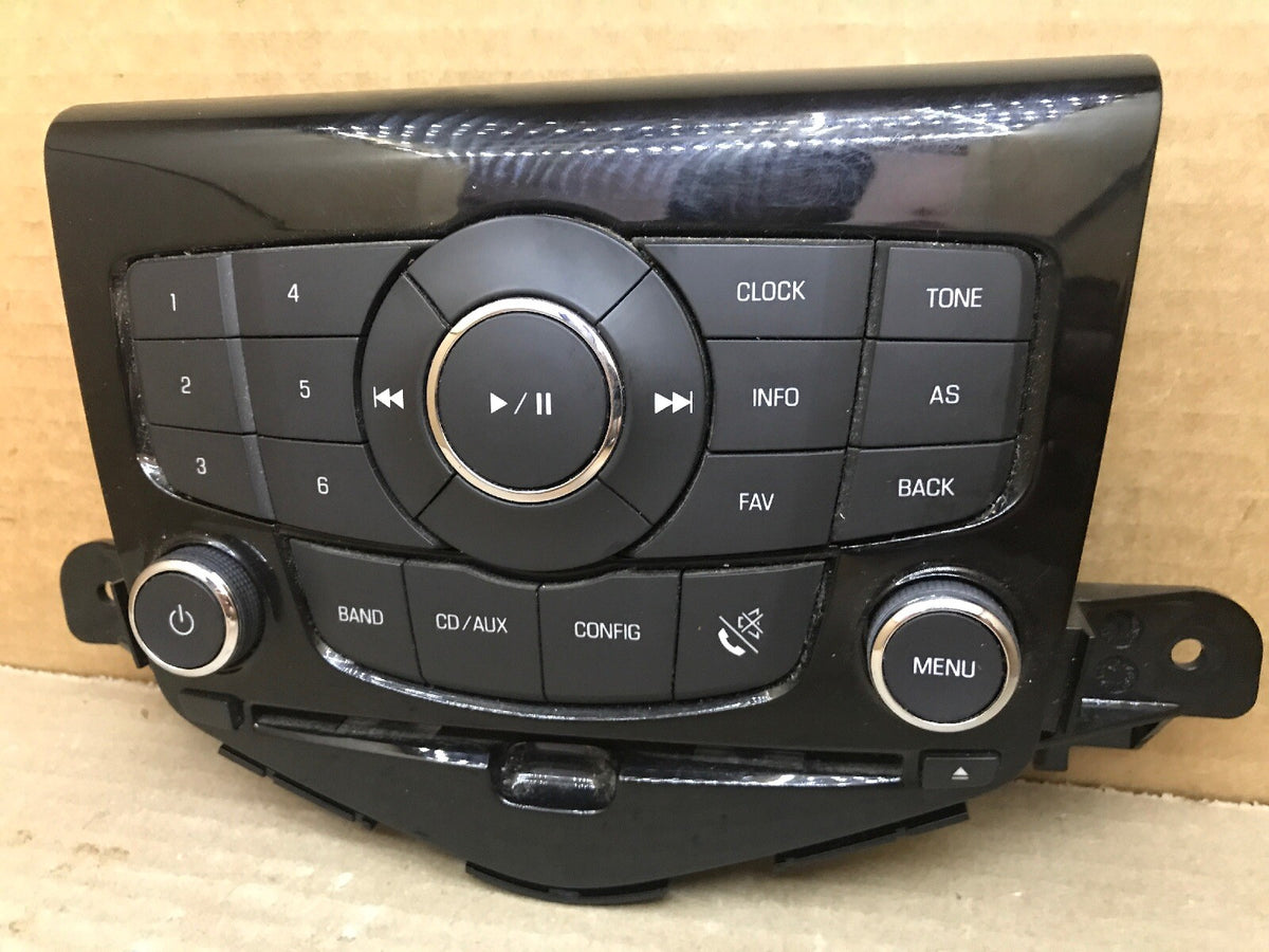 12 13 14 15 16 Chevy Cruze Radio Control Panel Face Plate Center Dash 945632693