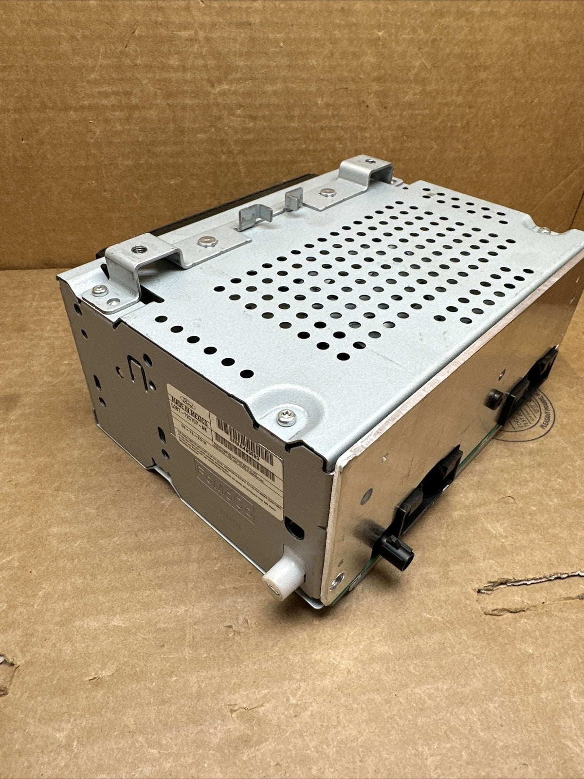 2016 2018 Ford Fiesta Radio Dash CD Player Disc Drive Receiver D2BT 19C107 AK7