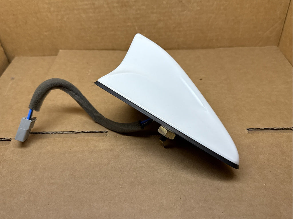 2014 2016 Kia Sportage Shark Fin Antenna OEM White 96210 3W800UD3