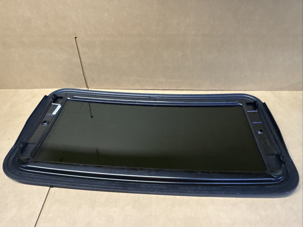 2008 2012 Nissan Altima 4 Door Sedan Sun Roof Sunroof Window Glass OEM5