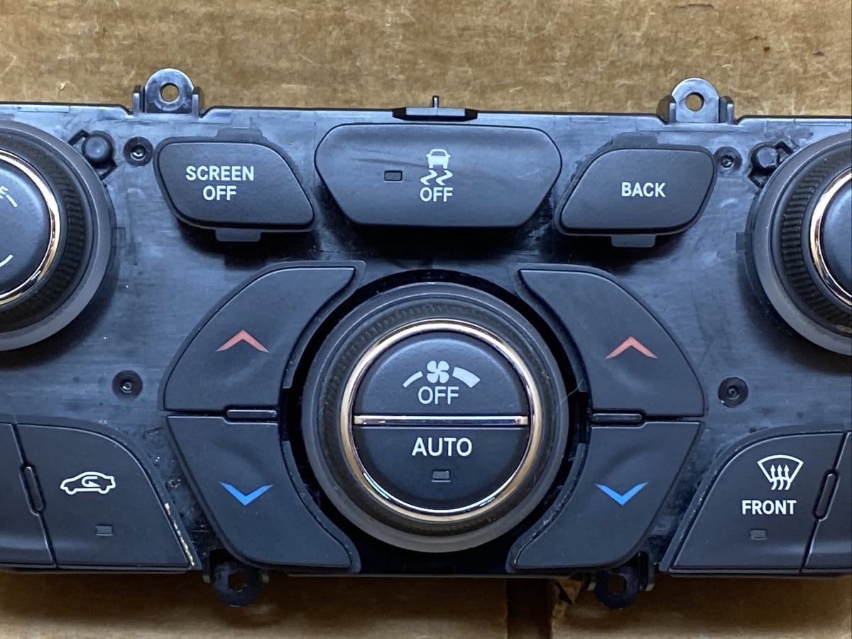 2015 2017 Chrysler 200 Temp Temperature Dual Climate Control OEM 68227513AG2
