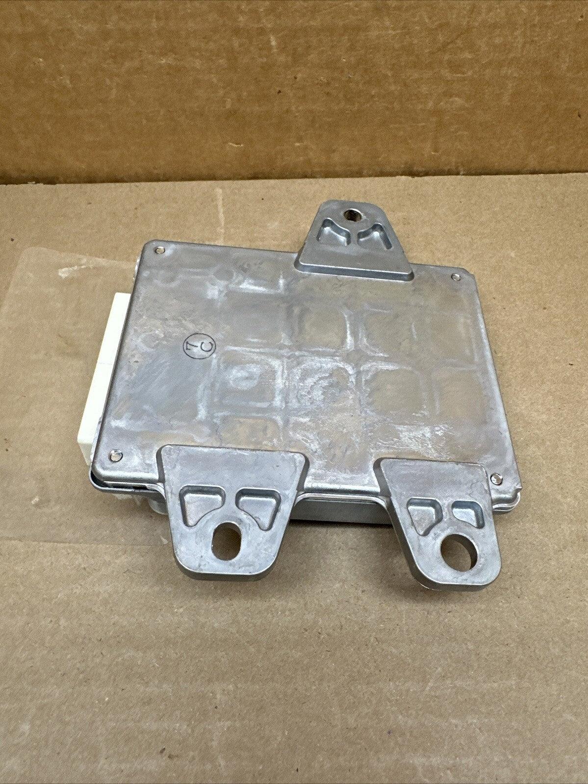 2015 2016 Mazda CX5 Parking Brake Assist Control Module KA0G 437E1 E8