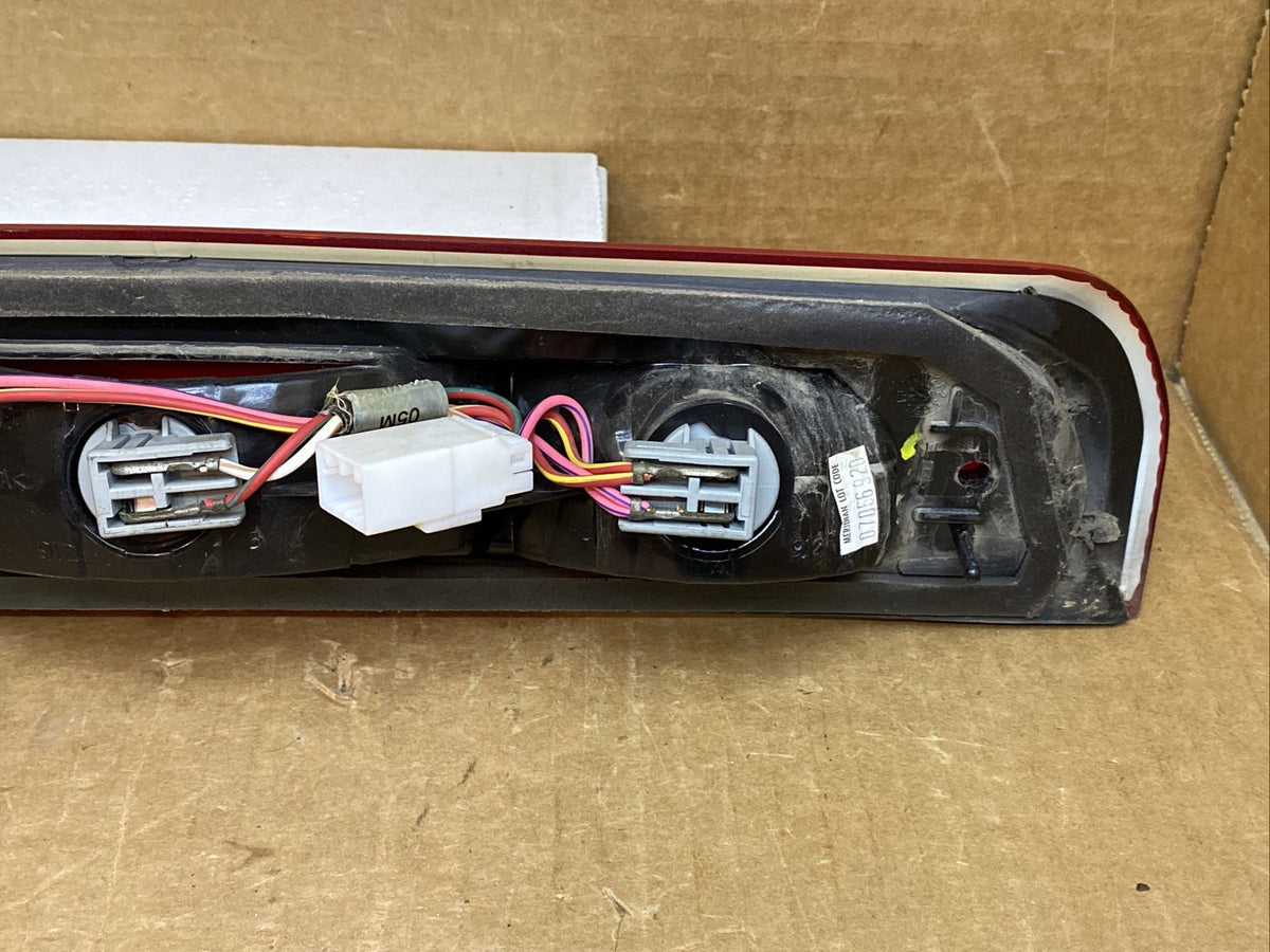 2002 2008 Dodge Ram High Mount Third Brake Light Assembly Genuine OEM 55077123AE9