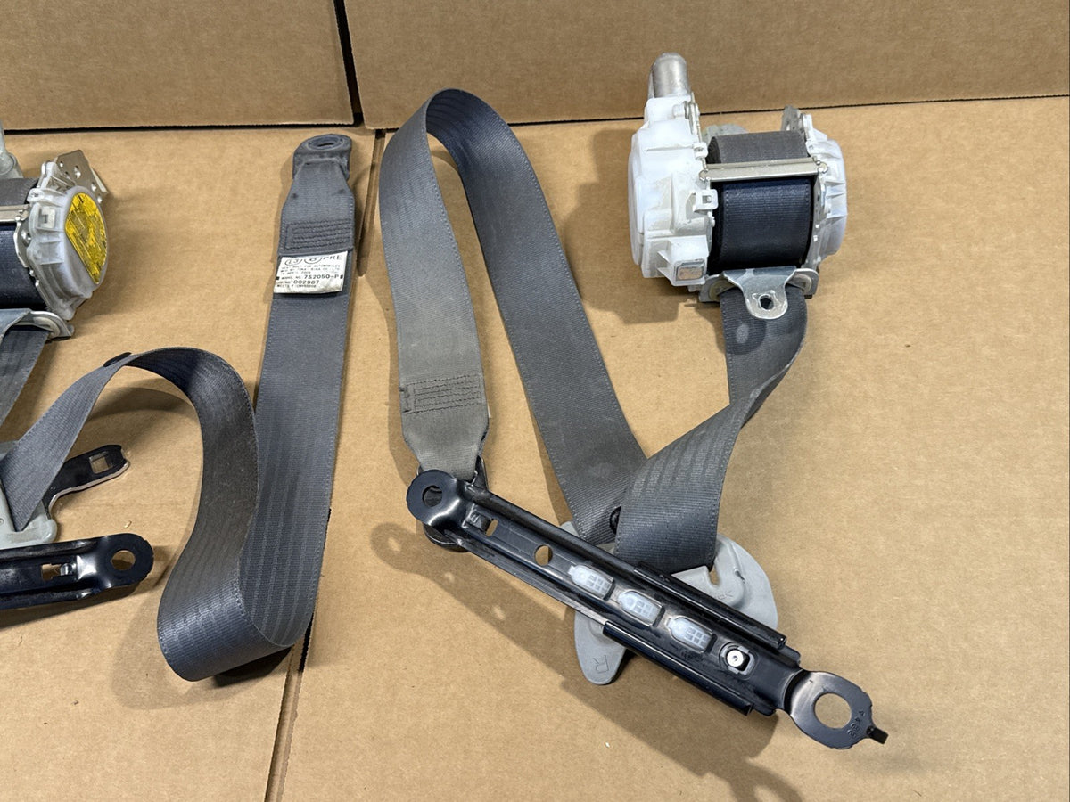 2010 2014 Prius Front Left Right Driver Passenger Seat Belt Seatbelt Set Pair2