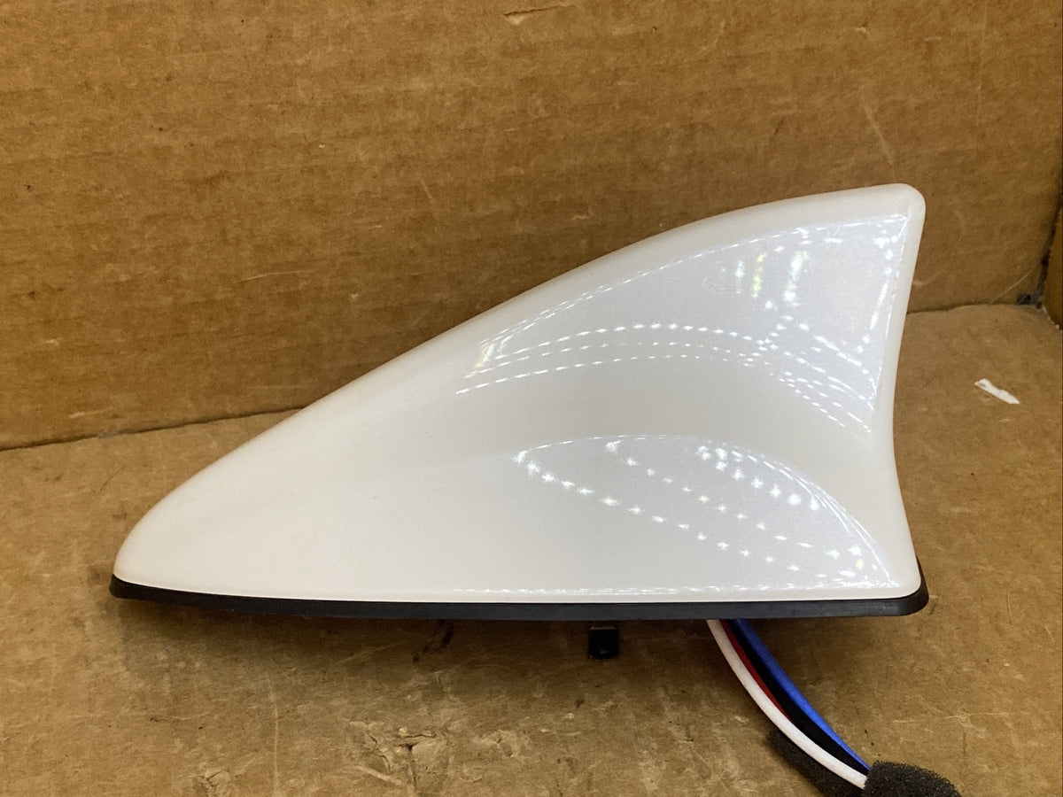 2013 2018 Hyundai Santa Fe Sport Shark Fin Antenna White Pearl 96210 4Z100SWP1
