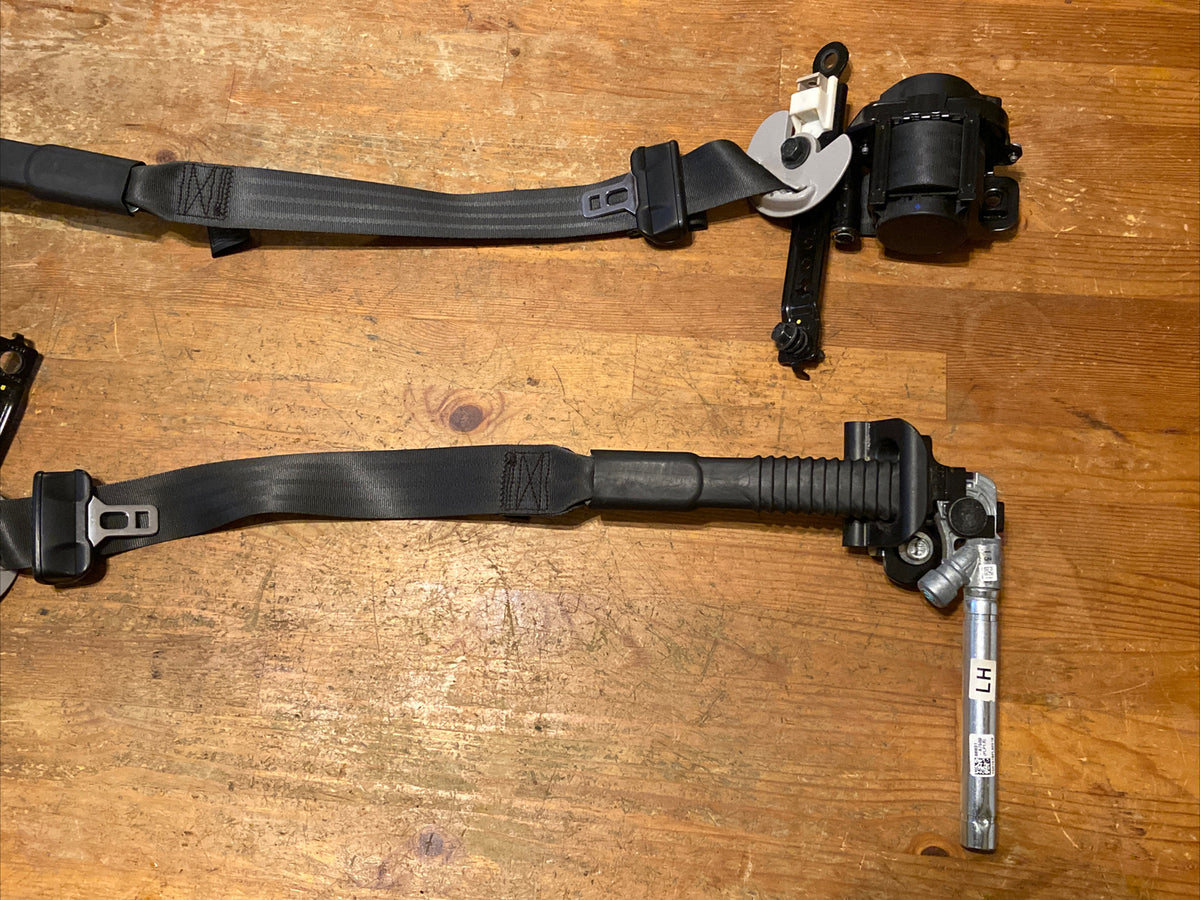 2014 2016 Kia Forte + Koup Front Driver Passenger Seat Belt Seatbelt Retractor2