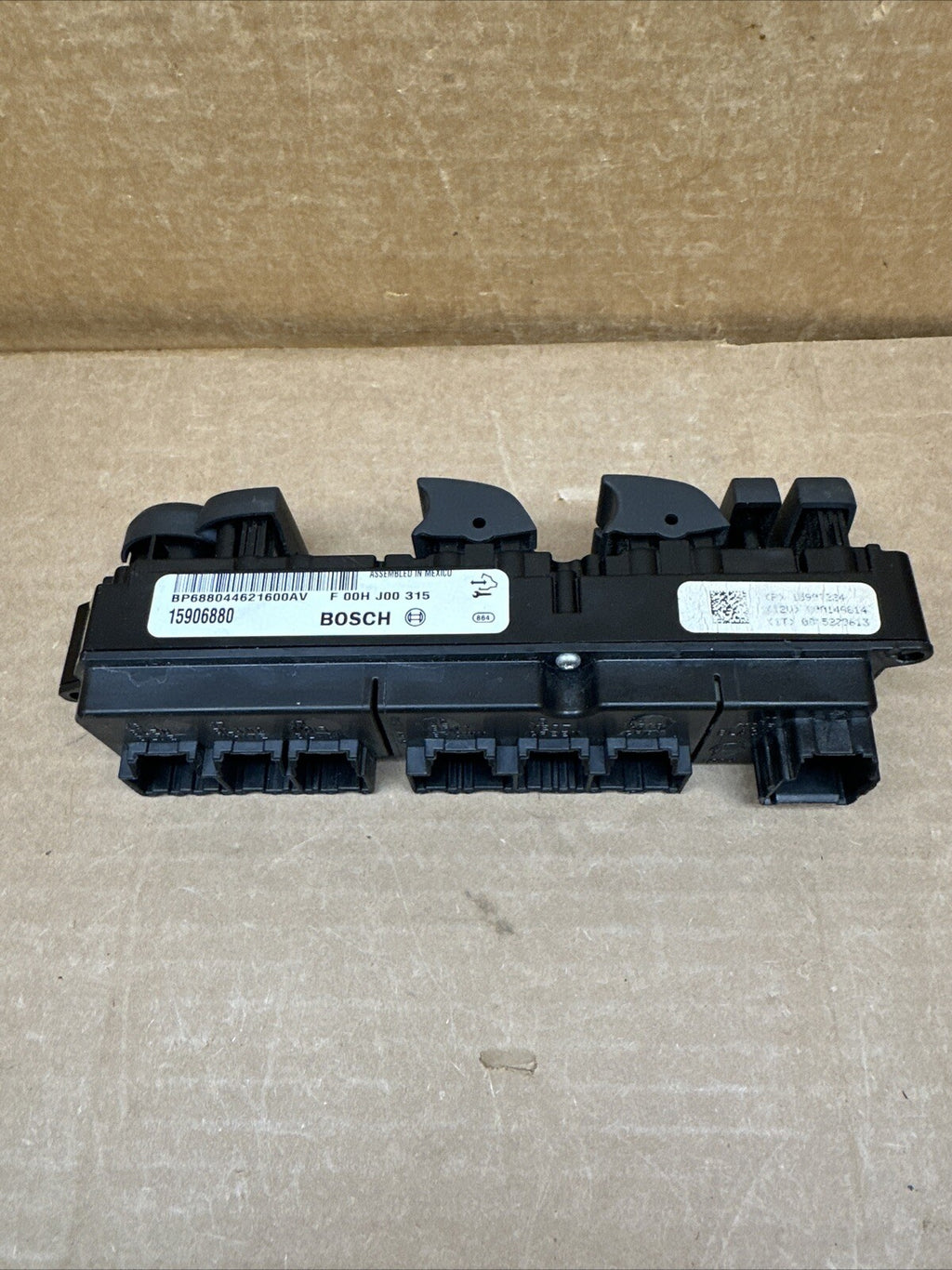 2007 2013 Tahoe Yukon XL Suburban Front Driver Door Window Switch OEM 159068805