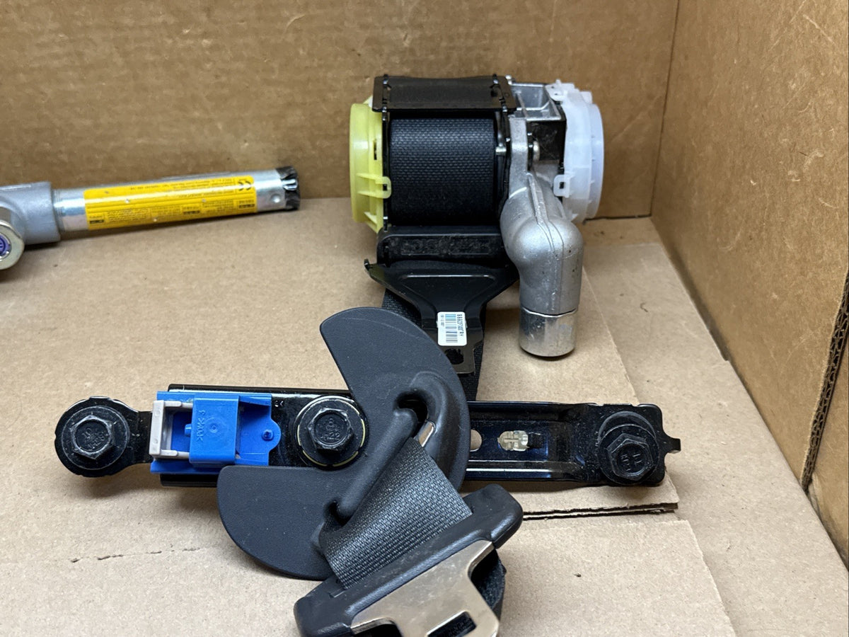 2017 2020 Elantra Sedan Front Right Passenger Side Seat Belt Seatbelt Retractor2