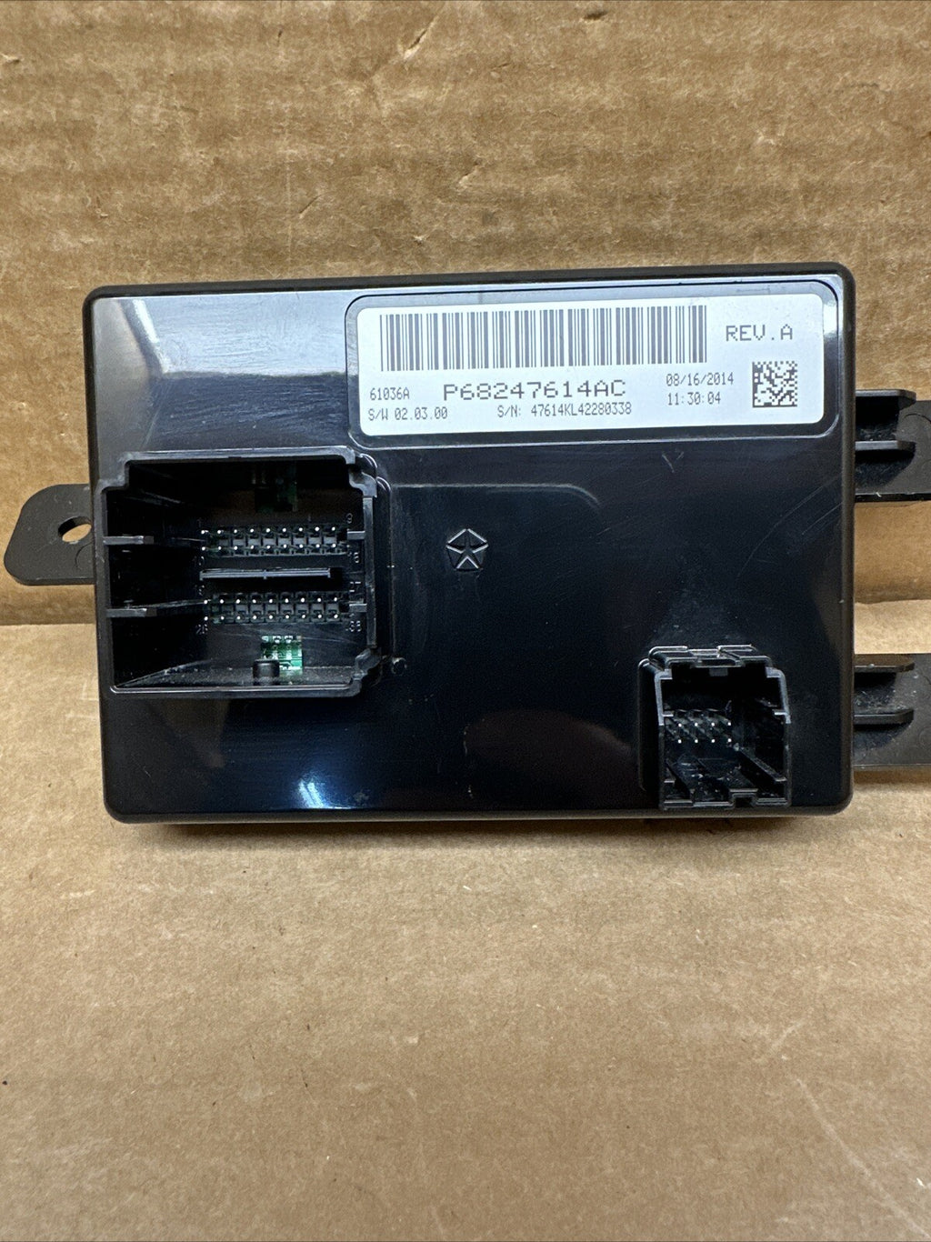 14 23 Cherokee Temperature Temp Climate Control Module P68247614AC 68247614AC4
