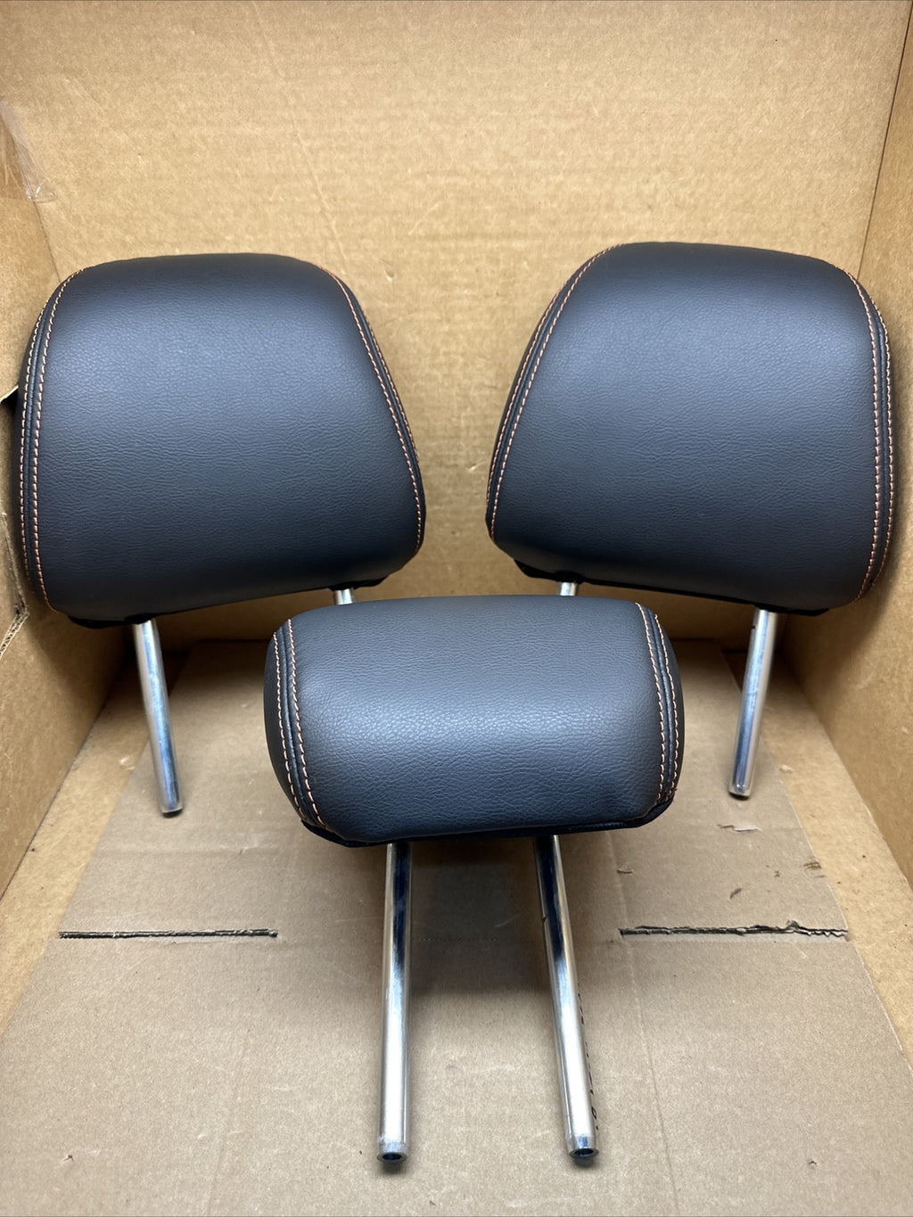 2018 2020 Nissan Kicks Rear Back Seat HeadRest Leather Black Complete Set 3 OEM0