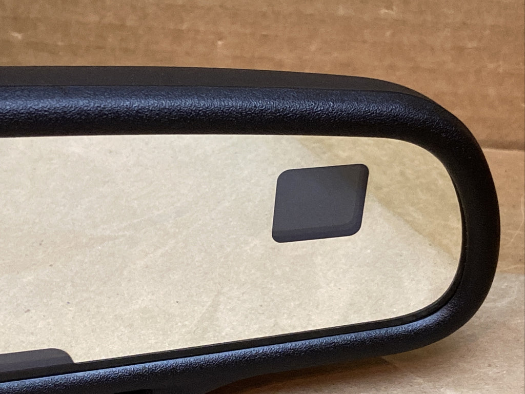 02 06 Chevy Suburban Tahoe Yukon Rear View Mirror Auto Dim Compass GNTX 177 C54