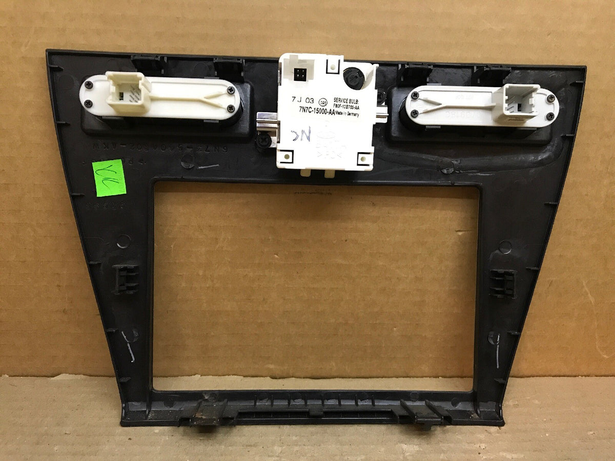 2006 2009 MERCURY MILAN DASH RADIO BEZEL WITH CLOCK HAZARD SWITCH OEM SILVER 5