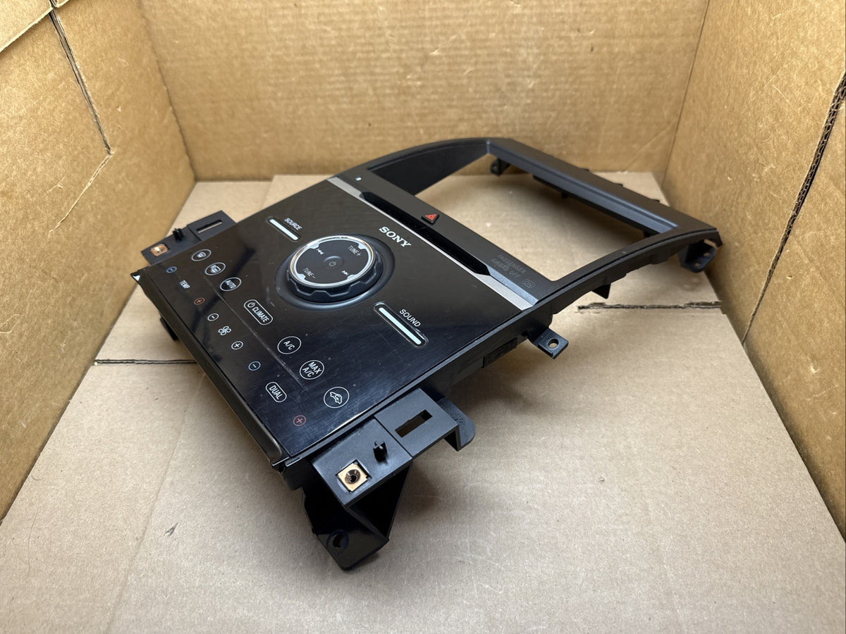 2014 2019 Ford Taurus Radio Control Face Panel Bezel EG1T 18A802 EA4
