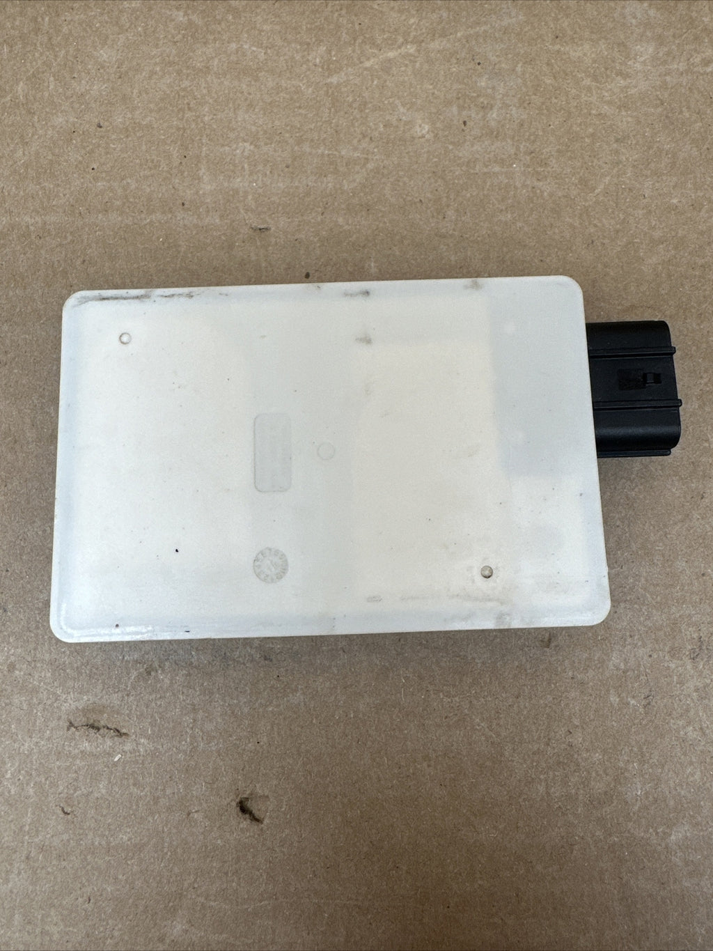 2017   2020 CHRYSLER PACIFICA BLIND SPOT RADAR MODULE SENSOR 68306454AB6