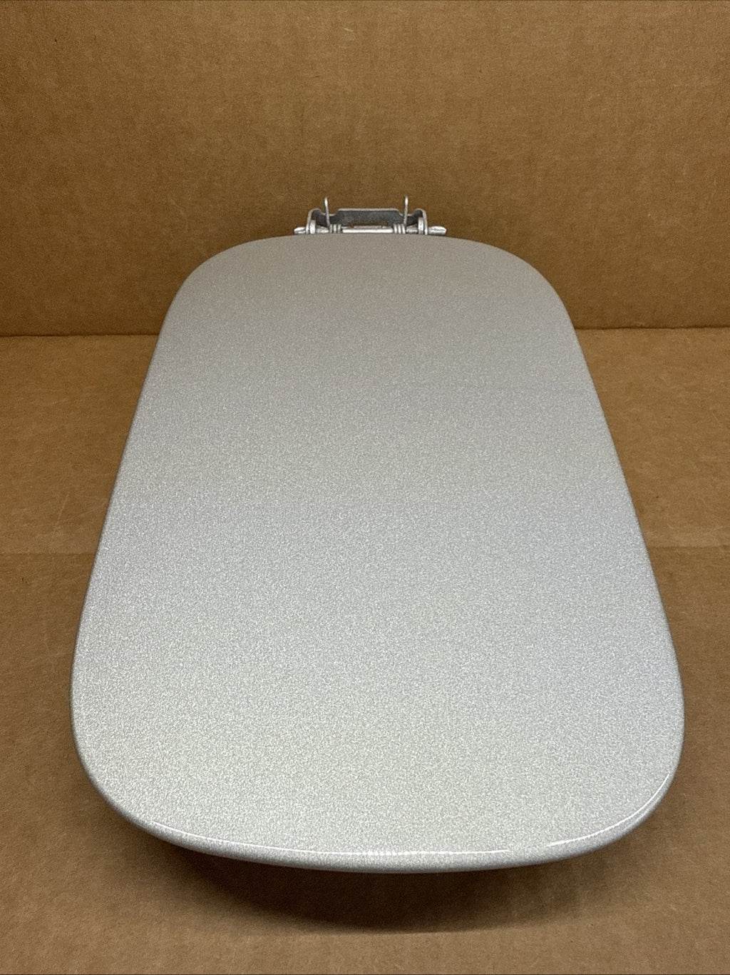 11 13 Jeep Grand Cherokee Fuel Gas Cap Door Lid Cover Bright Silver Metallic PS22