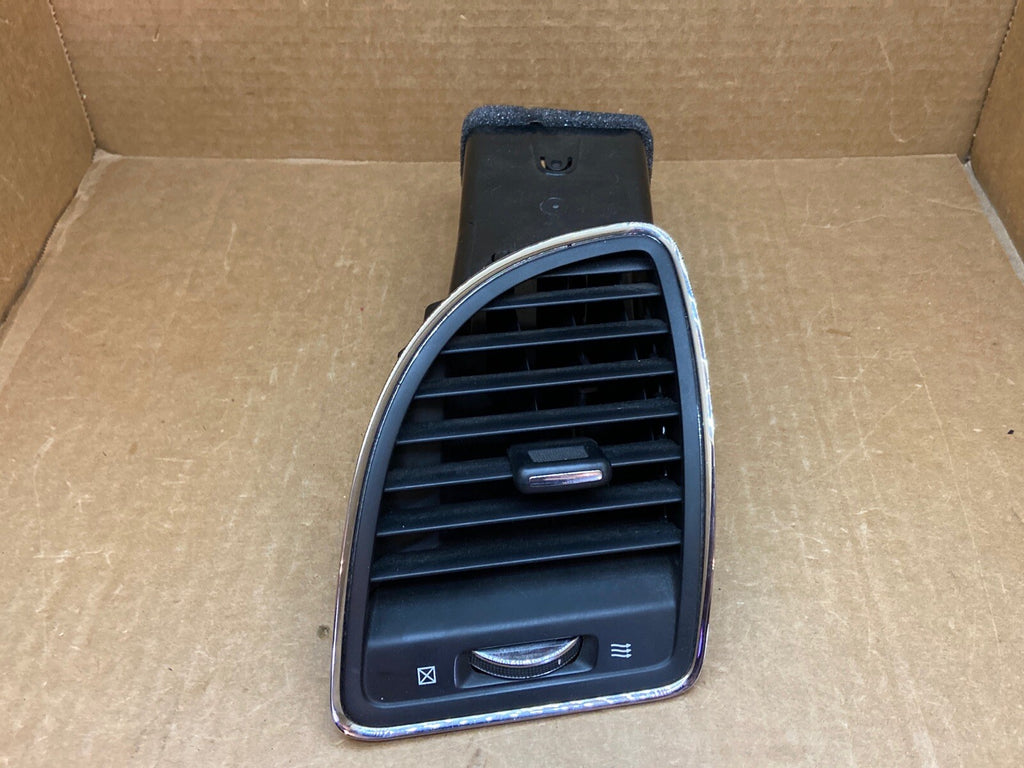 11 20 Town Country Grand Caravan Front Passenger Right Side Dash Air Vent Chrome0