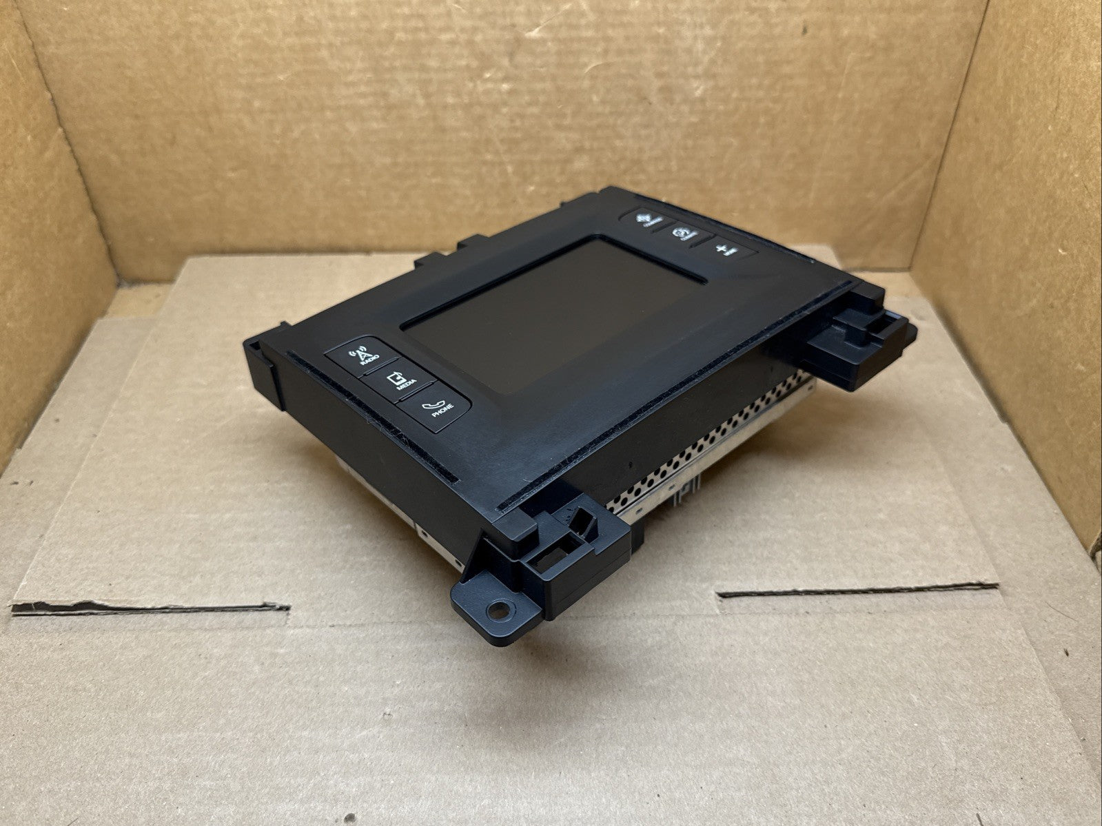 2016 Charger Challenger Dash Radio Climate Info Screen Display OEM 68269532AD5