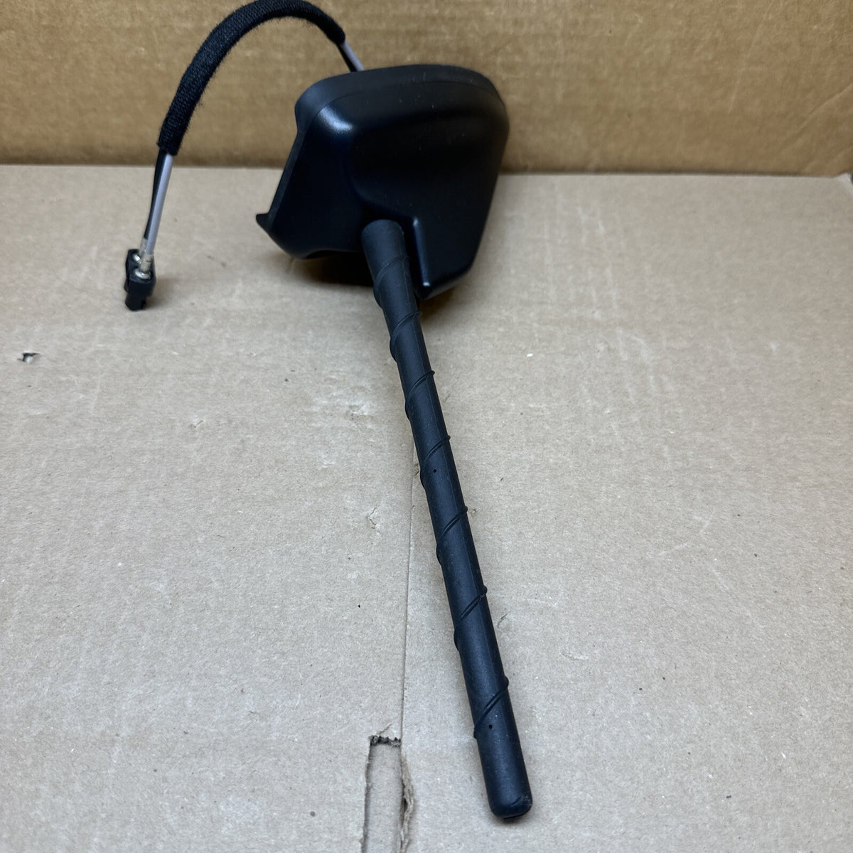 2018 2021 Ford EcoSport Roof Mounted Radio Antenna GN15 19G461 ED4