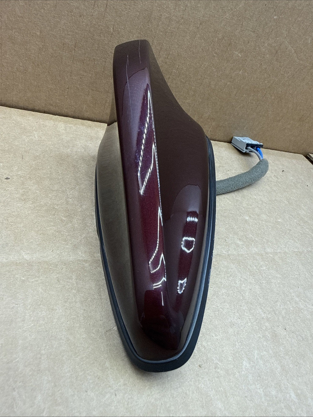 2019-2020 Kia Sorento Roof Radio Shark Antenna Sangria Red 96210-C6NA0M2R4