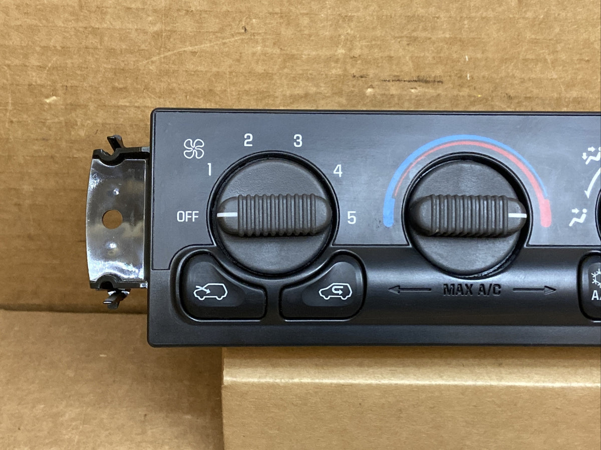 99 02 Silverado Sierra Tahoe Suburban Climate Temp Temperature Controls 093613451