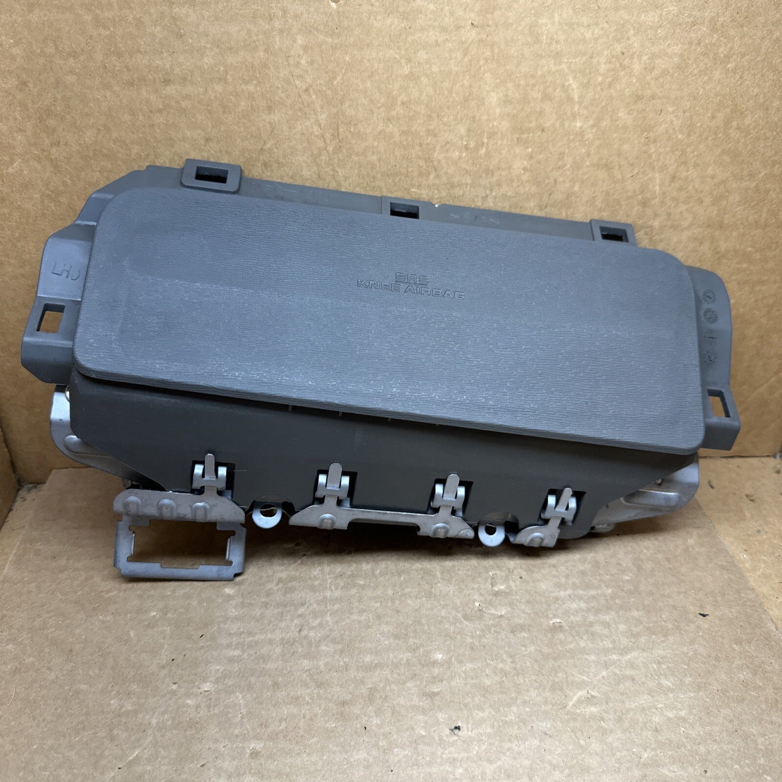 2013 Toyota Sienna Front Left Side Driver Knee Lower Air Bag Airbag LB420