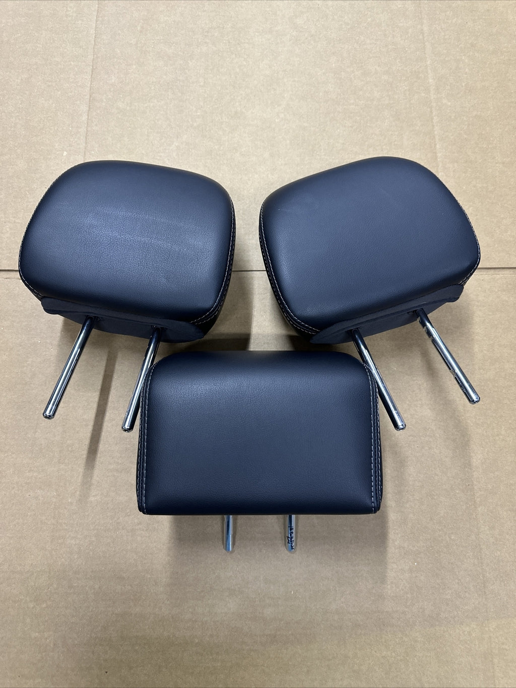 2013 2018 Pathfinder QX60 Rear Seat 2nd Row Headrest Head Rest Set Black Leather0